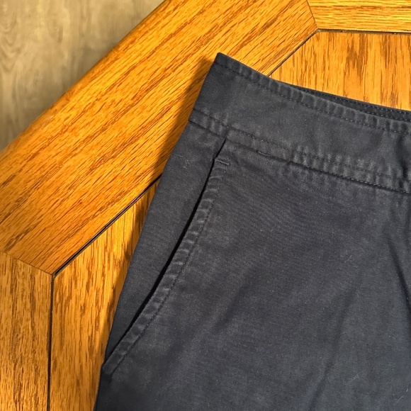 *J. MCLAUGHLIN* Dk. Navy Shorts Size 2 - Picture 2 of 5